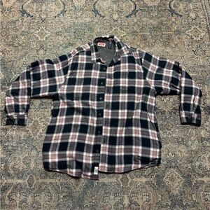 Wrangler Sherpa flannel shirt jacket in men’s size XL lightly used